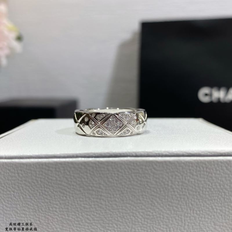 Ch**el rings